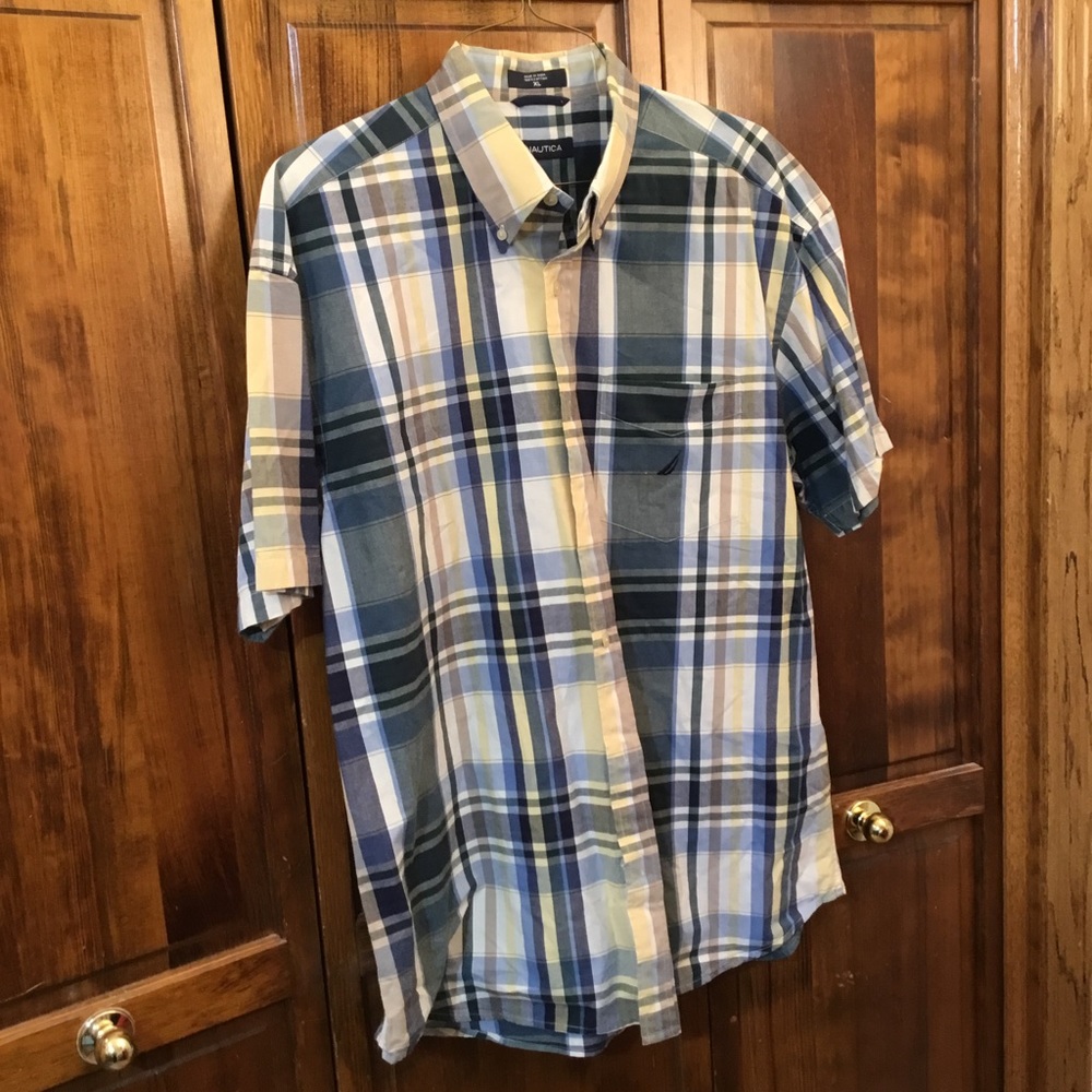 Nautica shortsleeved shirt, size XL, front pocket, cotton